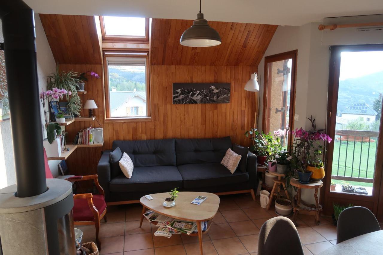 Chez Cat Et Christophe , Chambre Calme Et Lumineuse Chez L'Habitant Avec Vue Guillestre Ngoại thất bức ảnh
